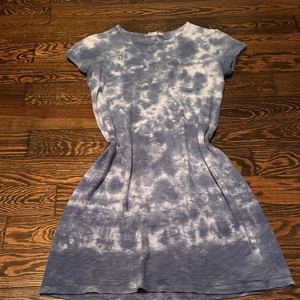 GAP Cloudy Blue and White T-Shirt Dress